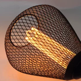 11701 nagyméretű nyújtott harang alakú E27 designer LED izzó fekete rácsos textúrával