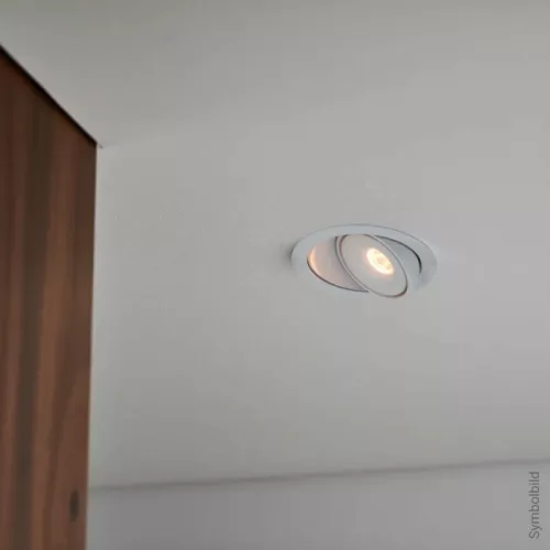 10W-os prémium billenthető LED lámpa CRI90-es színvisszaadással és irányítható fejjel, Fehér színű