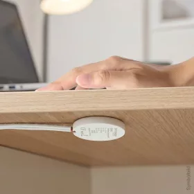 rejtett bútorlap mögé építhető érintős LED vezérlő