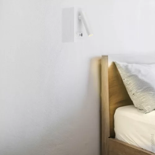 LED Fali Spotlámpa, 2W, 38°, kapcsolóval, 2xUSB porttal, fehér, természetes fehér fény