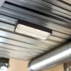 50W-os, lineáris, IP65 és IK08 védettségű LED ipari csarnokvilágító lámpatest, termésteres fény