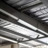 100W-os, lineáris, IP65 és IK08 védettségű LED ipari csarnokvilágító lámpatest, hideg fényű