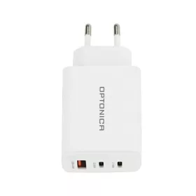 65W-os GaN technológiás gyorstöltő három USB porttal fehér színben