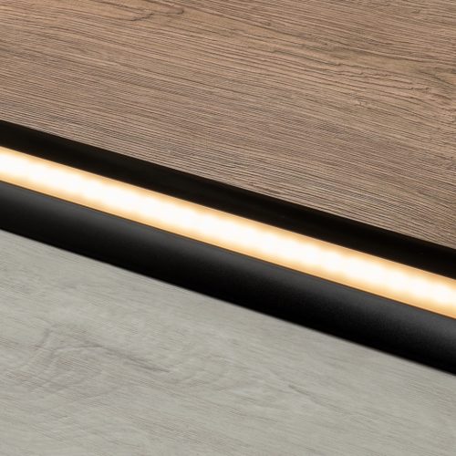 Eloxált ezüst, LED világítással ellátott alumínium padlóváltó / burkolatváltó profil