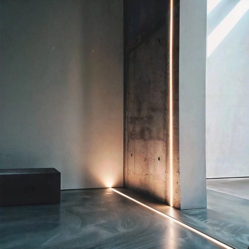 lépésálló alumínium profil LED szalaghoz, ezüst, opál PC burával, FLOOR