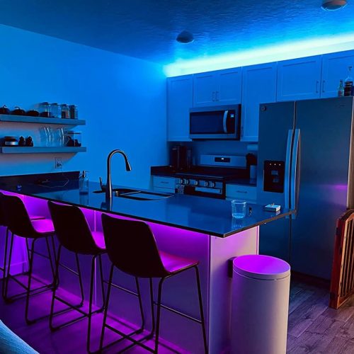 24V-os RGB színváltós COB LED szalag folyamatos, pöttymentes fénnyel és 768 leddel méterenként