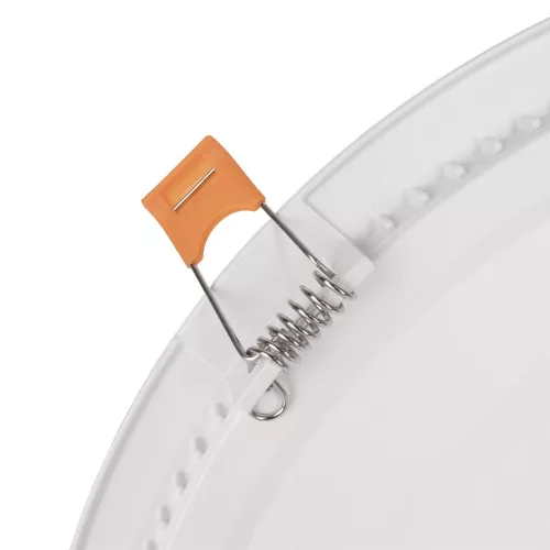Kerek, 18W-os, alumínium LED beépíthető mennyezeti lámpa CCT kapcsolóval és IP44 védettséggel, modern konyhába