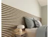 Fa hatású lamella falburkolat, hangszigetelő filc hátlappal (260cmx30cmx1,7 cm) - világos tölgy+fekete