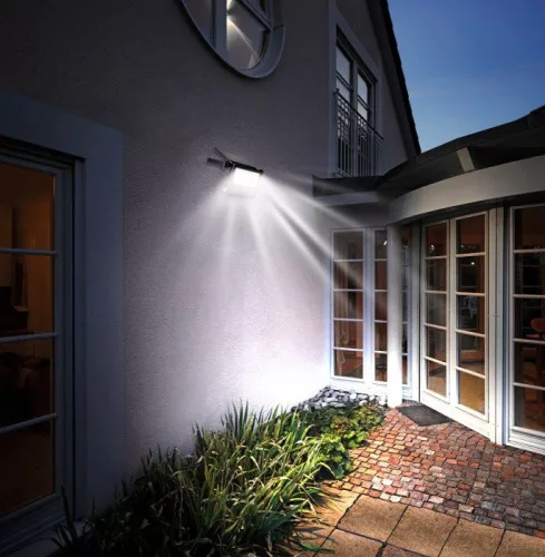 LED Napelemes Fali Reflektor Mozgásérzékelővel 4000K 670 lumen IP65 - Eco light