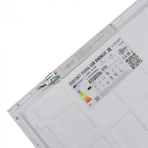 Ultrahatékony 25W-os, 4500 lumen fényerejű, 180lm/W LED panel 60x60 cm-es méretben, 4000K természetes fehér fénnyel