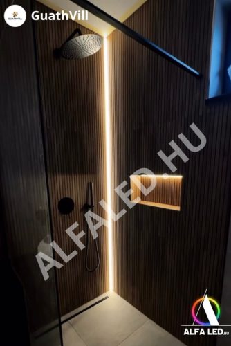 Lapos, felülvilágító, IP68 vízálló COB Neon Flex LED szalag meleg fehér fénnyel.