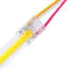 Kétoldalas, vezetékes LED gyorscsatlakozó 12mm széles RGBW és digitális LED szalagok toldásához