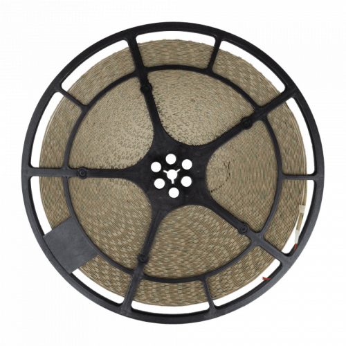 50 méteres tekercsben kapható 12V-os, 9.6W-os hideg fehér LED szalag kivitelezési munkákhoz.