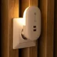 Konnektorba dugható éjjeli fény fényerőszabályzással és USB csatlakozóval 1,5W Meleg fehér