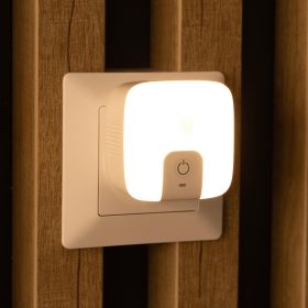   Konnektorba dugható éjjeli fény mozgásérzékelővel és USB csatlakozóval 1,5W Meleg fehér