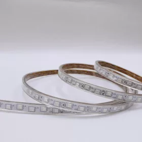 RGB LED szalag 220V 7,6W/m IP65