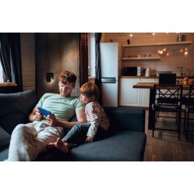   Kanlux ORISA éjjeli irányfény alkonykapcsolóval Meleg fehér 0,28W Fekete