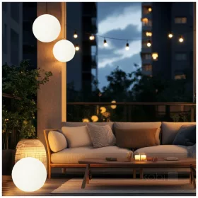 Kobi Garden Ball 30cm-es napelemes LED gömb lámpa, ami a kertben világít RGB és meleg fehér fénnyel