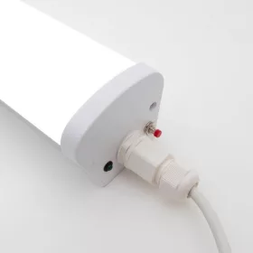   Por-és páramentes lineáris lámpa vészvilágító funkcióval 120cm 40W 4000K 5800lm sorolható