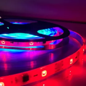   Beltéri digitális LED szalag szett 10 méter RGB (távirányító+vezérlő+adapter)
