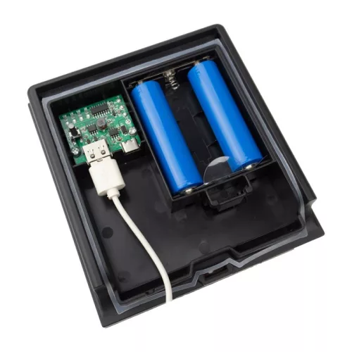 Kültéri 2W-os napelem 2400mAh beépített akkumulátorral és USB-C és USB-A csatlakozóval kerti LED világításhoz