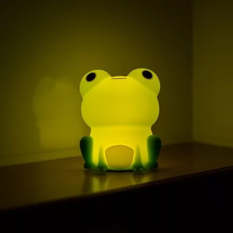 Ecolight vidám zöld béka formájú, puha szilikon akkumulátoros LED éjszakai lámpa