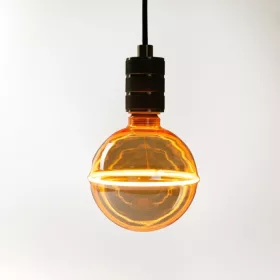Látványos, G130-as (13cm) méretű, borostyánszínű vintage filament LED izzó