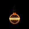 Látványos, G130-as (13cm) méretű, borostyánszínű vintage filament LED izzó