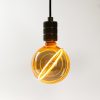 Látványos, G130-as (13cm) méretű, borostyánszínű vintage filament LED izzó