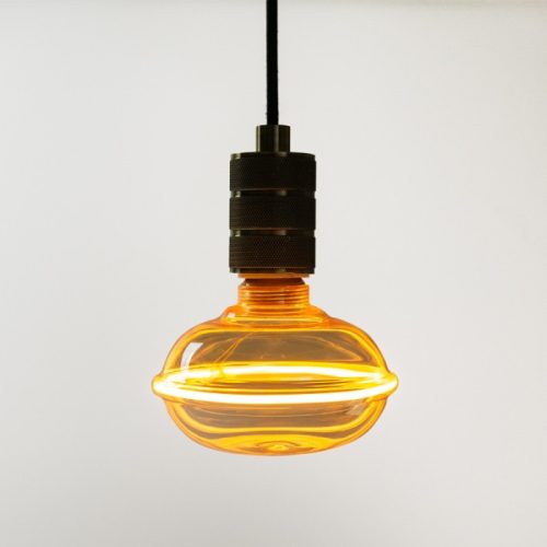 Nagyméretű, borostyánszínű G130 vintage LED izzó egyedi, UFO stílusú filamenttel