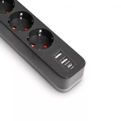 Oncord Professzionális 3-as Hosszabbító Kapcsolóval 2xUSB-A és 1xUSB-C Csatlakozóval 3 Méter Kábel Fekete 230V Max. 3680W 16A IP20 – Videx