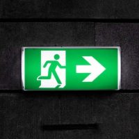 Vészkijárat jelző lámpák